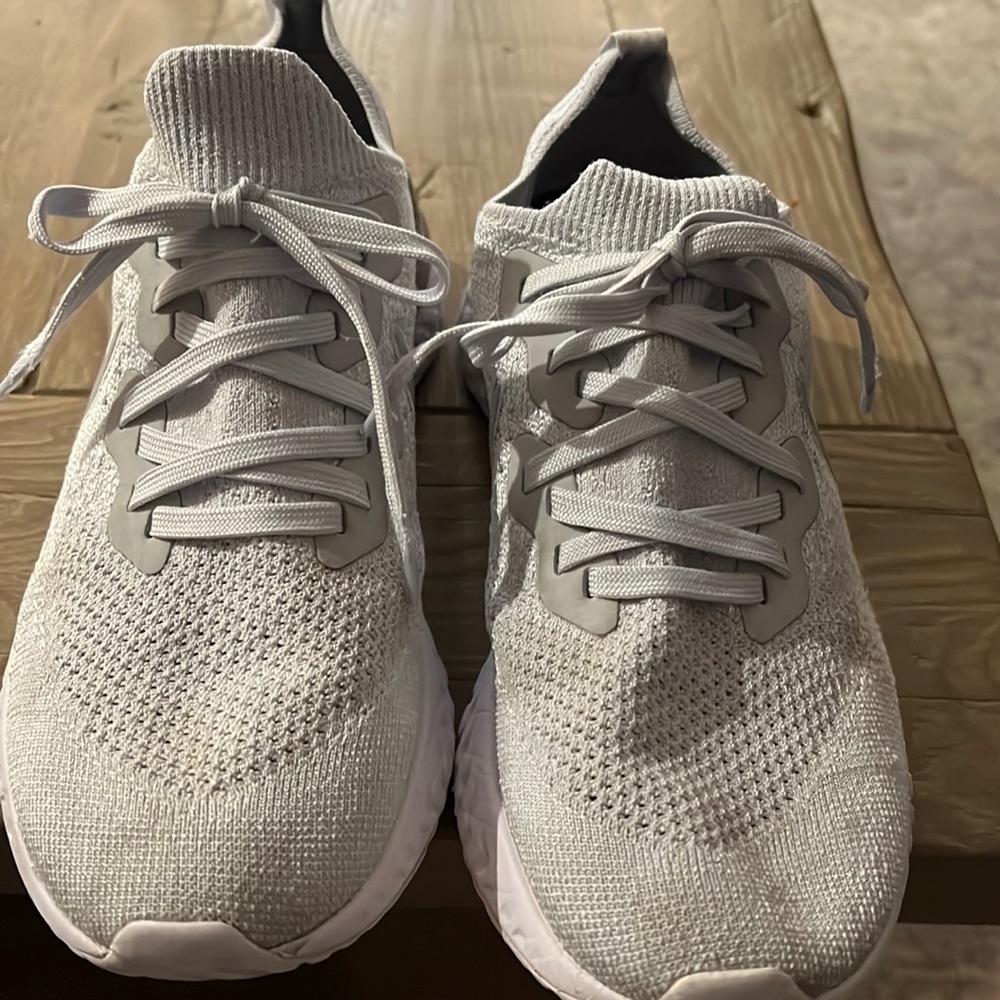 Nike epic sneakers 10.5